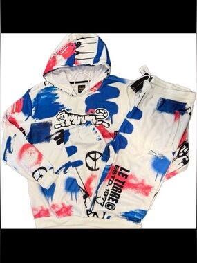 LE TIGRE Men's White Graffiti Peace Logo 2 Piece Set Active Hoodie/Track Pant